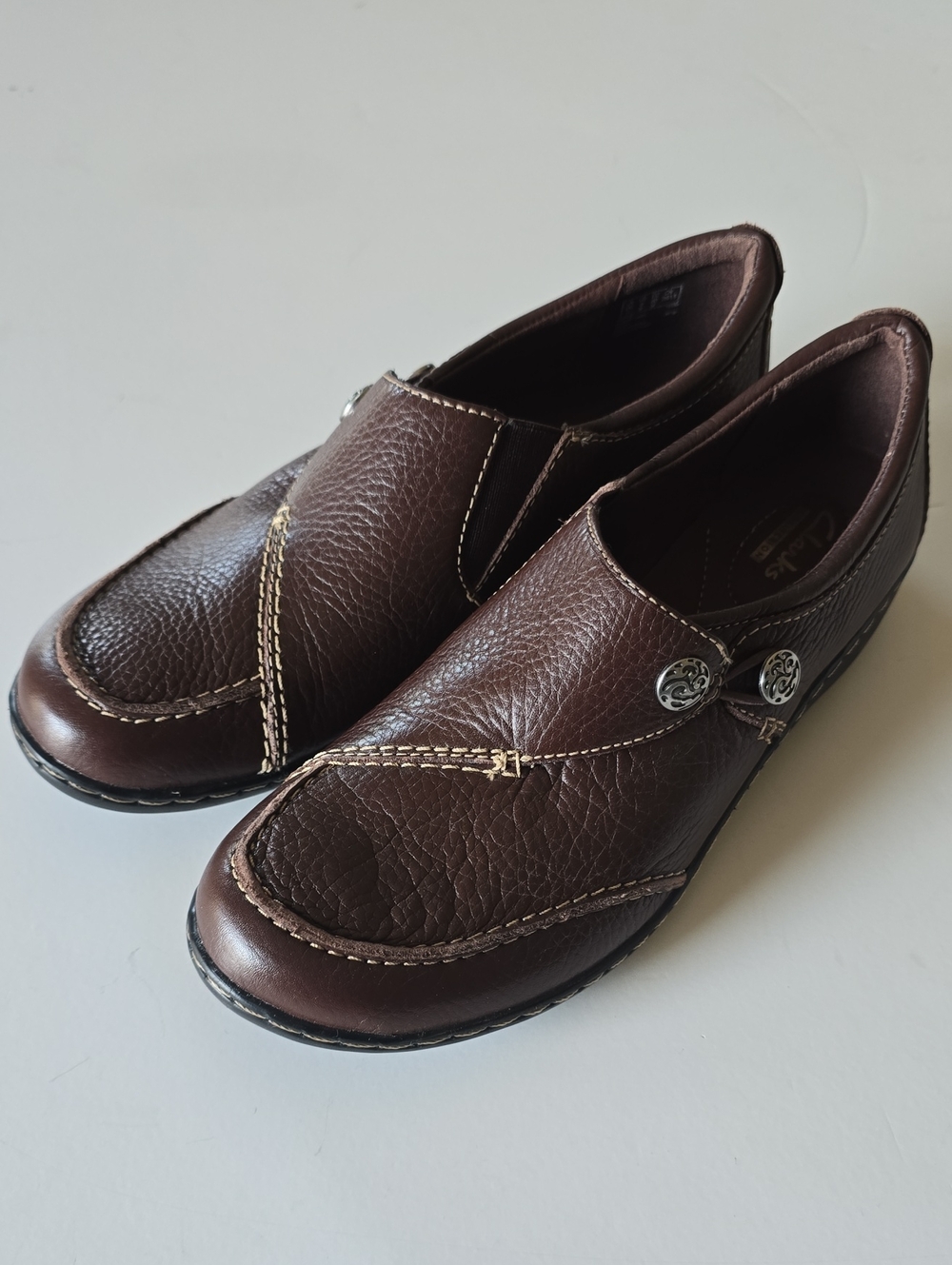 Clarks Women's Brown Leather Slip-On Loafers